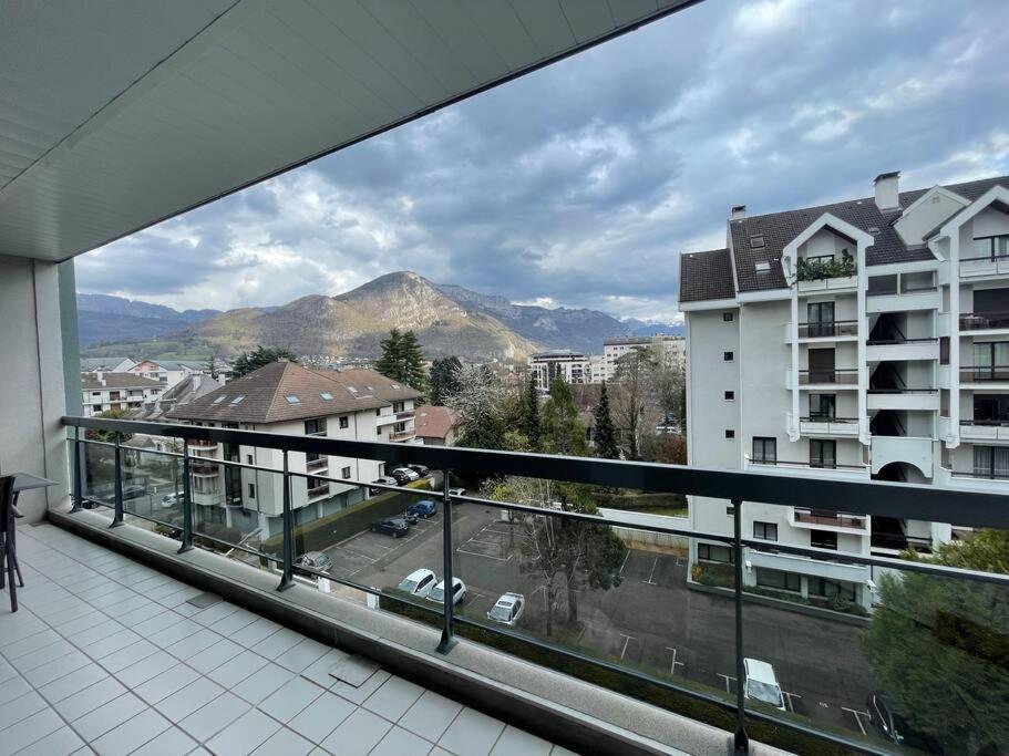 Le Mont-Veyrier, Parking Et Vue Apartment Annecy Luaran gambar