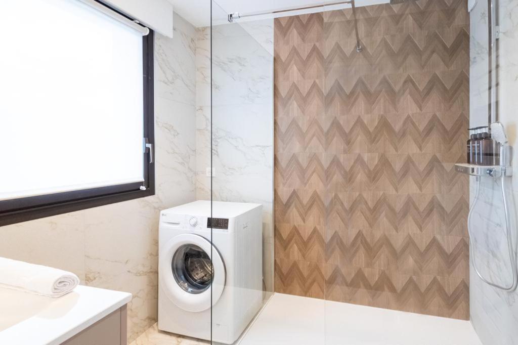 Le Mont-Veyrier, Parking Et Vue Apartment Annecy Luaran gambar