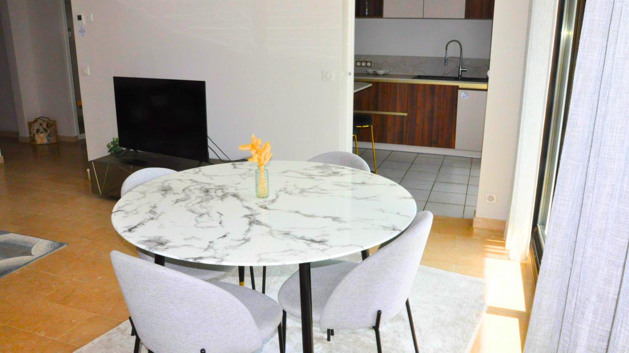 Le Mont-Veyrier, Parking Et Vue Apartment Annecy Luaran gambar